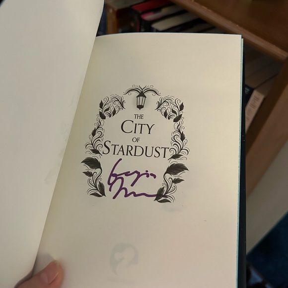 The City of Stardust Waterstones exclusive edition - Picture 4 of 4